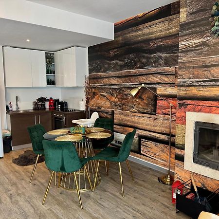 Luxury Silver Mountain Apartment Poiana Brasov Bagian luar foto