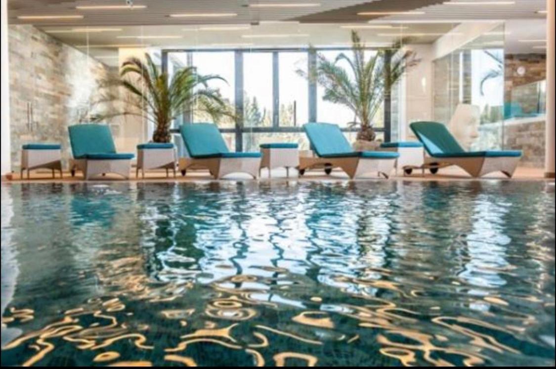 Luxury Silver Mountain Apartment Poiana Brasov Bagian luar foto